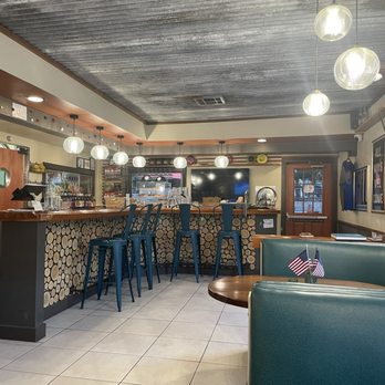 Green Valley Smokehouse - Dining room - Smokehouse Near Me - Green Valley, California Green Valley Smokehouse - Dining room - Smokehouse Near Me - Green Valley, California