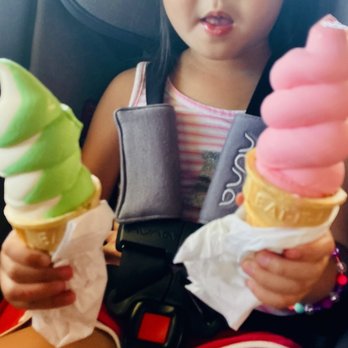 Meadowlark Dairy - Key lime pie and pineapple vs strawberry - Ice Cream & Frozen Yogurt Near Me - Pleasanton, California Meadowlark Dairy - Key lime pie and pineapple vs strawberry - Ice Cream & Frozen Yogurt Near Me - Pleasanton, California