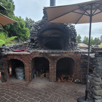 Kula Lodge - Brick pizza oven.VERY unique and cool place to eat with stunning views!! - Hotels Near Me - Kula, Hawaii Kula Lodge - Brick pizza oven.VERY unique and cool place to eat with stunning views!! - Hotels Near Me - Kula, Hawaii
