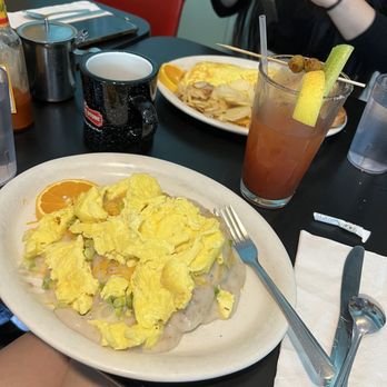 Stepping Stone Cafe - Eggs Oliver with scrambled eggs - American Near Me - Portland, Oregon