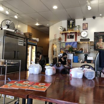 Ras Noodle - Inside during the quarantine - Thai Near Me - Los Angeles, California Ras Noodle - Inside during the quarantine - Thai Near Me - Los Angeles, California