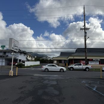 Liliha Bakery - Bakeries Near Me - Honolulu, Hawaii