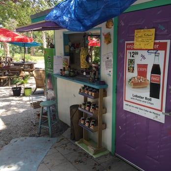 Lobster Shack - Counter with lovely outdoor seating. - Seafood Near Me - Islamorada, Florida