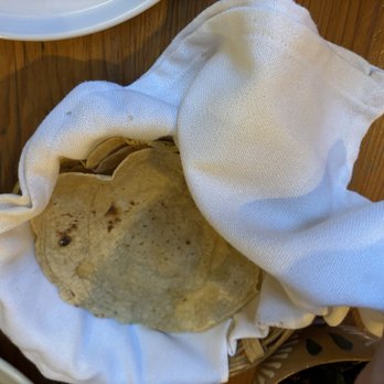 Las quince letras - Hot handmade tortillas - Mexican Near Me - Oaxaca, OAX