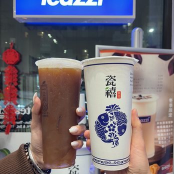 Teazzi - Bubble Tea Near Me - Boston, Massachusetts
