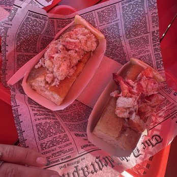 Lobster West - Toasted Lobster Roll - Boss Crab Roll - Boss - Seafood Near Me - Coronado, California Lobster West - Toasted Lobster Roll - Boss Crab Roll - Boss - Seafood Near Me - Coronado, California