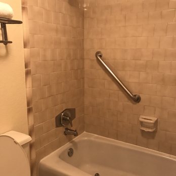 Clarion Inn & Suites Central Clearwater Beach - Hotels Near Me - Clearwater, Florida