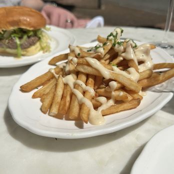 La Bonne Vache - frites w/ gruyere @davideatsdc - French Near Me - Washington, DC, District of Columbia La Bonne Vache - frites w/ gruyere @davideatsdc - French Near Me - Washington, DC, District of Columbia