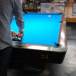 setting the pool balls