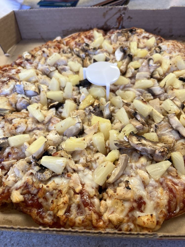 Lotsa Motsa Pizza Logo