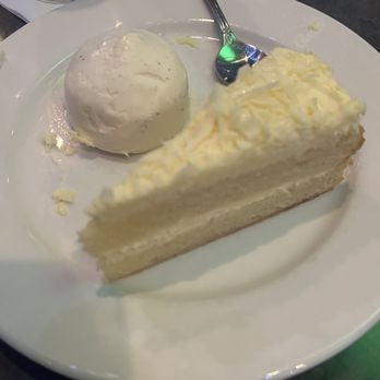 Stinger’s Waterfront - Limoncello cake and ice cream - American Near Me - Ridley Park, Pennsylvania