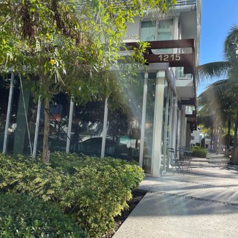 JOE & THE JUICE - Outside view from West Ave - Juice Bars & Smoothies Near Me - Miami Beach, Florida JOE & THE JUICE - Outside view from West Ave - Juice Bars & Smoothies Near Me - Miami Beach, Florida