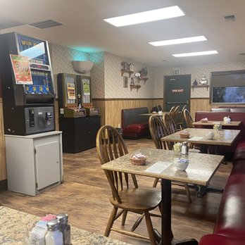 Cottage Cafe & Fireside Lounge - Interior - Bakeries Near Me - Cle Elum, Washington Cottage Cafe & Fireside Lounge - Interior - Bakeries Near Me - Cle Elum, Washington