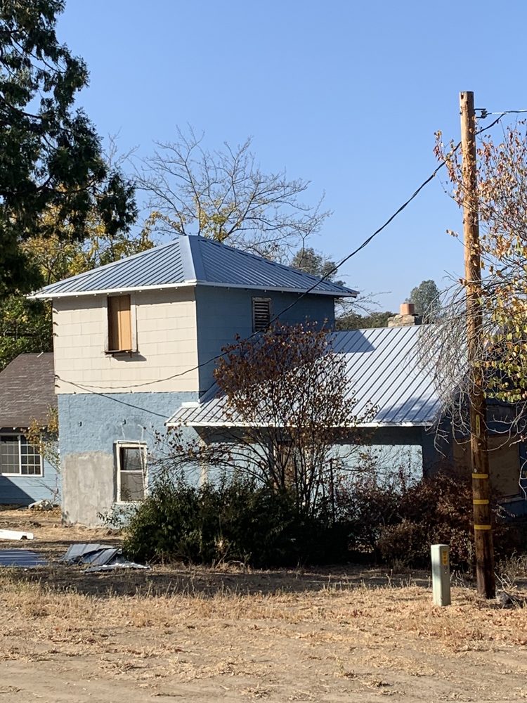 Slide of Roberts Roofing