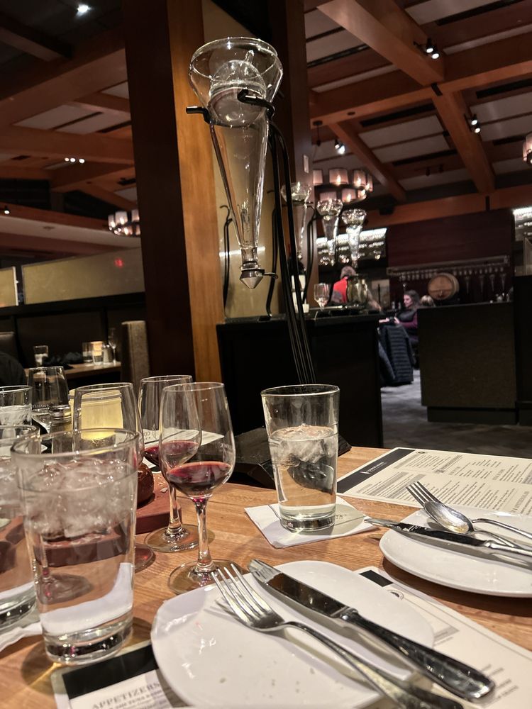 Cooper's Hawk Winery & Restaurant