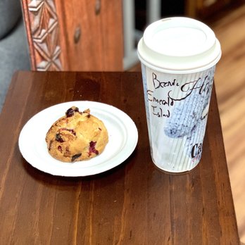 Cattle Dog Coffee Roasters - a muffin and a cup of coffee - Coffee & Tea Near Me - Inverness, Florida