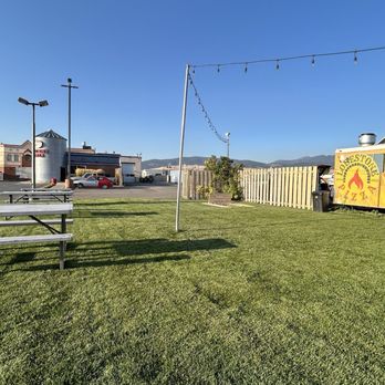 Lodestone Pizza - Lots of big rig space. Don't miss this - Pizza Near Me - Missoula, Montana