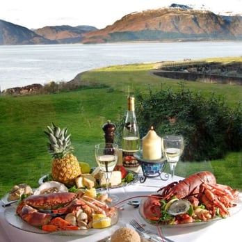 Holly Tree Hotel - Fantastic Seafood and Grills such as steak and venison. - Hotels Near Me - Appin, AGB