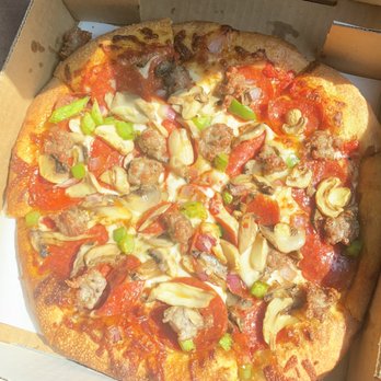 Fatbob's Pizza - Thin crust deluxe - Pizza Near Me - Brunswick, Ohio Fatbob's Pizza - Thin crust deluxe - Pizza Near Me - Brunswick, Ohio