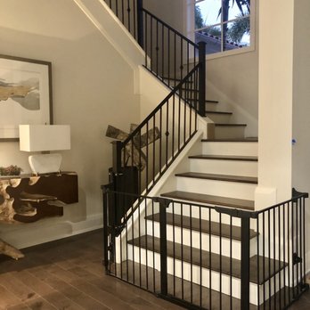 Full House Babyproofing - Bottom stairs - Childproofing Near Me