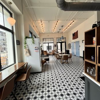 Parlor Doughnuts - Very clean and spacious - Donuts Near Me - Powell, Ohio