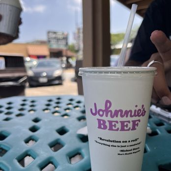 Johnnie's Beef - Sandwiches Near Me - Elmwood Park, Illinois Johnnie's Beef - Sandwiches Near Me - Elmwood Park, Illinois