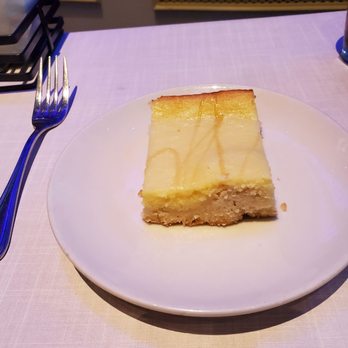 Silver Dollar City's Showboat - Cheesecake lemon bar - Performing Arts Near Me - Branson, Missouri