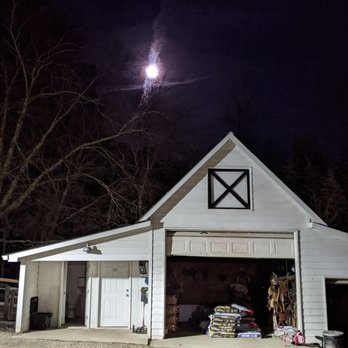 Painted Horse Winery - An unfiltered photo of the moon from their property. - Wineries Near Me - Alpharetta, Georgia Painted Horse Winery - An unfiltered photo of the moon from their property. - Wineries Near Me - Alpharetta, Georgia
