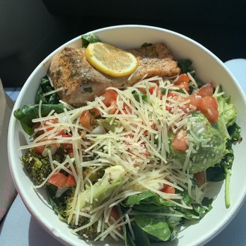 Fresh Kitchen - Herb Grilled Salmon Spinach Salad Parmesan Broccoli Parmesan Cheese Citrus Avocado Pico Del Galo - New American Near Me - Orlando, Florida