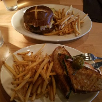 Harvey's Place - Yummm - American Near Me - Ashland, Oregon Harvey's Place - Yummm - American Near Me - Ashland, Oregon