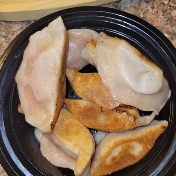 Beijing Dumpling - Chicken & Basil Pan Fried - Chinese Near Me - Forest Hills, New York