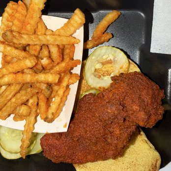 Dave's Hot Chicken - Chicken Shop Near Me - Gastonia, North Carolina