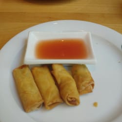 China Inn - Zu jedem mittags Menü gibt es Mini Frühlingsrollen oder eine Peking Suppe gratis dazu