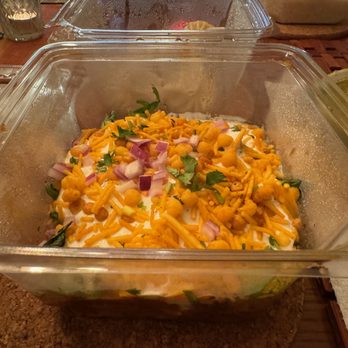 Everest Kitchen - Samosa chaat. (Side view.) - Himalayan/Nepalese Near Me - Pittsburgh, Pennsylvania Everest Kitchen - Samosa chaat. (Side view.) - Himalayan/Nepalese Near Me - Pittsburgh, Pennsylvania