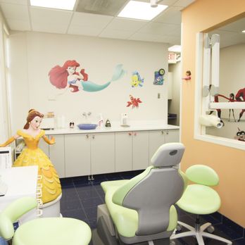 Homer Sedighi, DMD - Dental Exam Room - Pediatric Dentists Near Me - Chesterfield, Missouri Homer Sedighi, DMD - Dental Exam Room - Pediatric Dentists Near Me - Chesterfield, Missouri