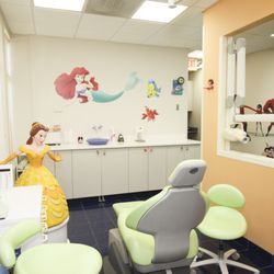 Homer Sedighi, DMD - Dental Exam Room