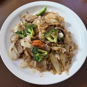 Ocha Thai Restaurant - Pad Kee Mao - Beef - Thai Near Me - Candler, North Carolina