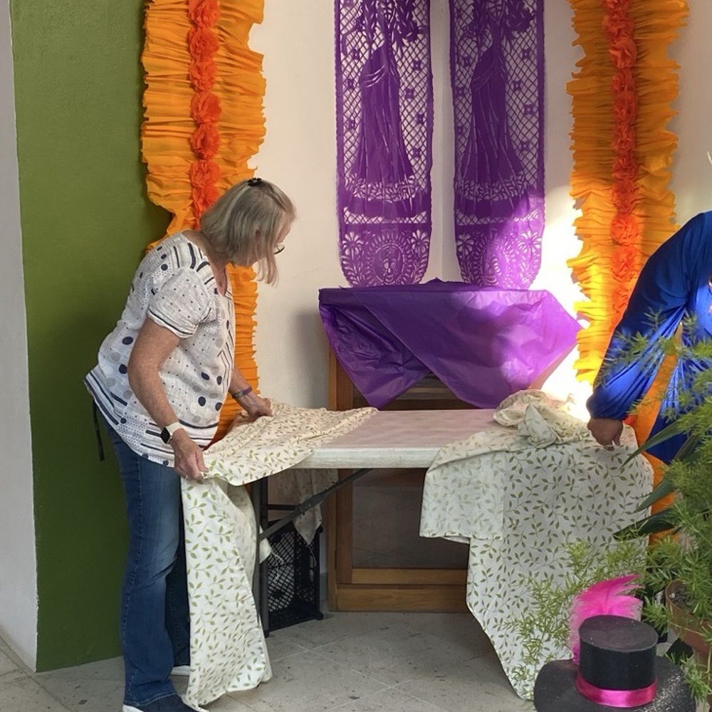 Spanish Immersion School - Building Dia de los Muertos alter at the school. - Language Schools Near Me - Oaxaca, OAX