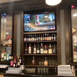 Annapolis Bar & Grill - Bar