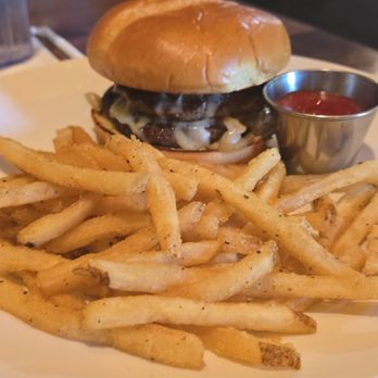 Islamorada Fish Company - Steakhouse Smash burger - Seafood Near Me - Ashland, Virginia Islamorada Fish Company - Steakhouse Smash burger - Seafood Near Me - Ashland, Virginia