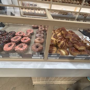 Modern Bread & Bagel - Bakeries Near Me - Beverly Hills, California