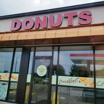 Family Donuts - Store Front next to 7 Eleven gas station. - Donuts Near Me - Allen, Texas Family Donuts - Store Front next to 7 Eleven gas station. - Donuts Near Me - Allen, Texas