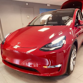 Tesla - Floor model - Car Dealers Near Me - Mount Kisco, New York