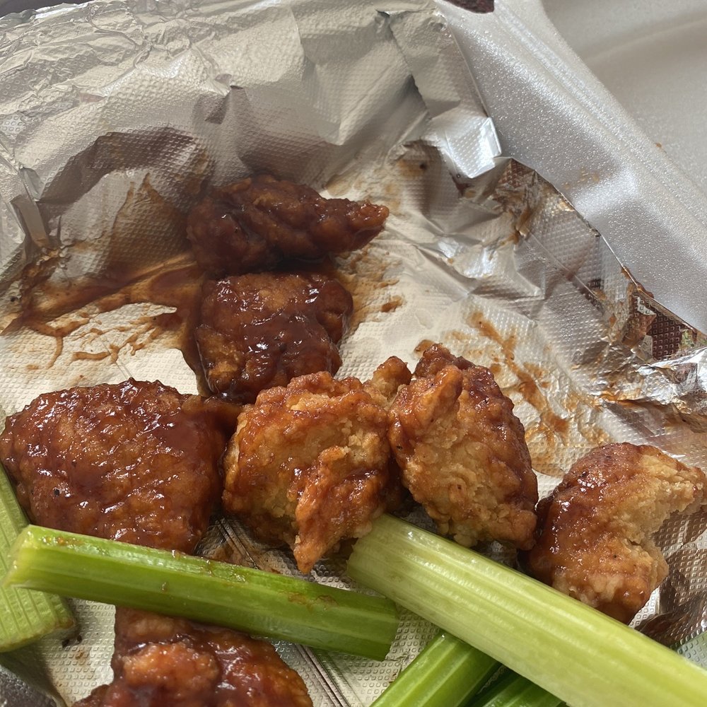 Carsonie's - Bbq boneless wings - Pizza Near Me - Westerville, Ohio