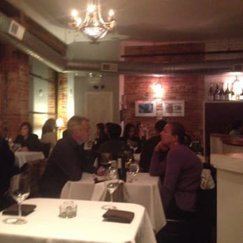 EL Ideas - Shot of the inside restaurant - New American Near Me - Chicago, Illinois