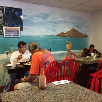 Larry's Santorini - Greek Near Me - Poway, California