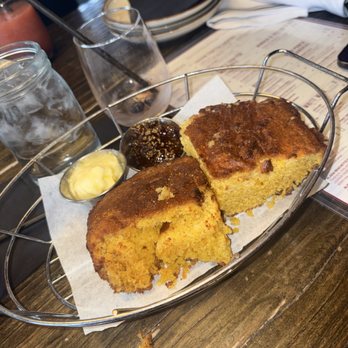 Blvd Bistro - Cornbread basket 10/10 - American Near Me - New York, New York