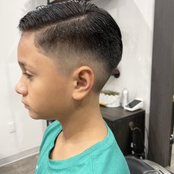 The Art of Men Salon - Med fade