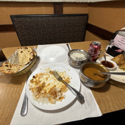 Sizzler Cuisine of India - Chicken Curry, Garlic Naan, Samosa, Rice
