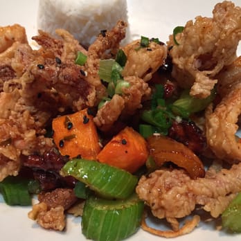 Yard House - Kung pao calamari - Bars Near Me - Roseville, California